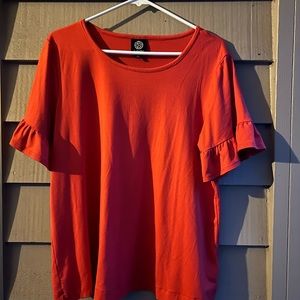 Bobeau top RED with ruffle sleeve hem. Sz XL